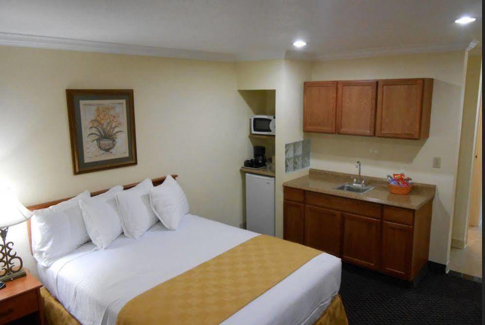 Best Host Inn Plaza 캔자스시티 외부 사진